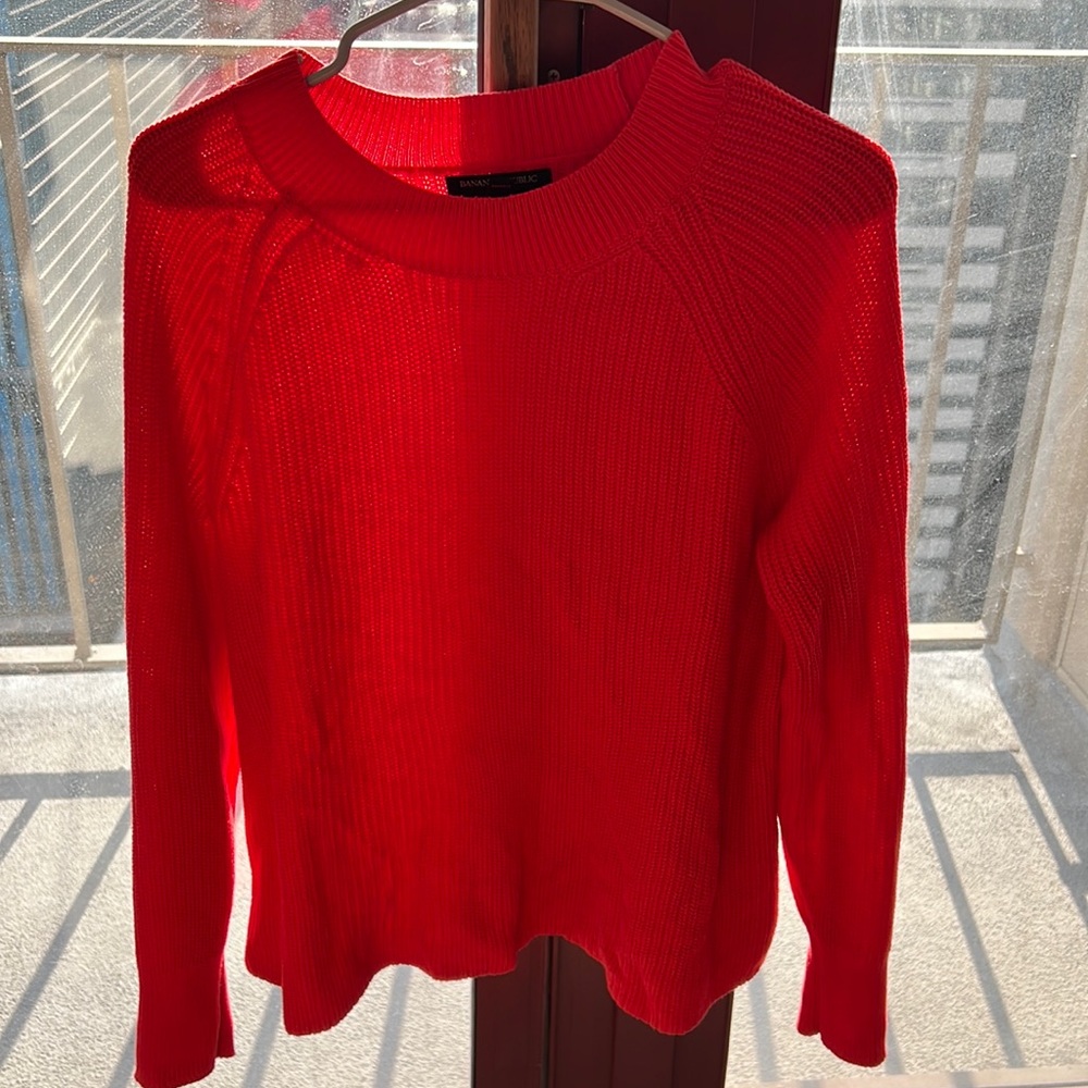 Banana Republic Woolen sweater